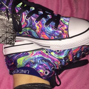 Limited edition multicolor converse🍬